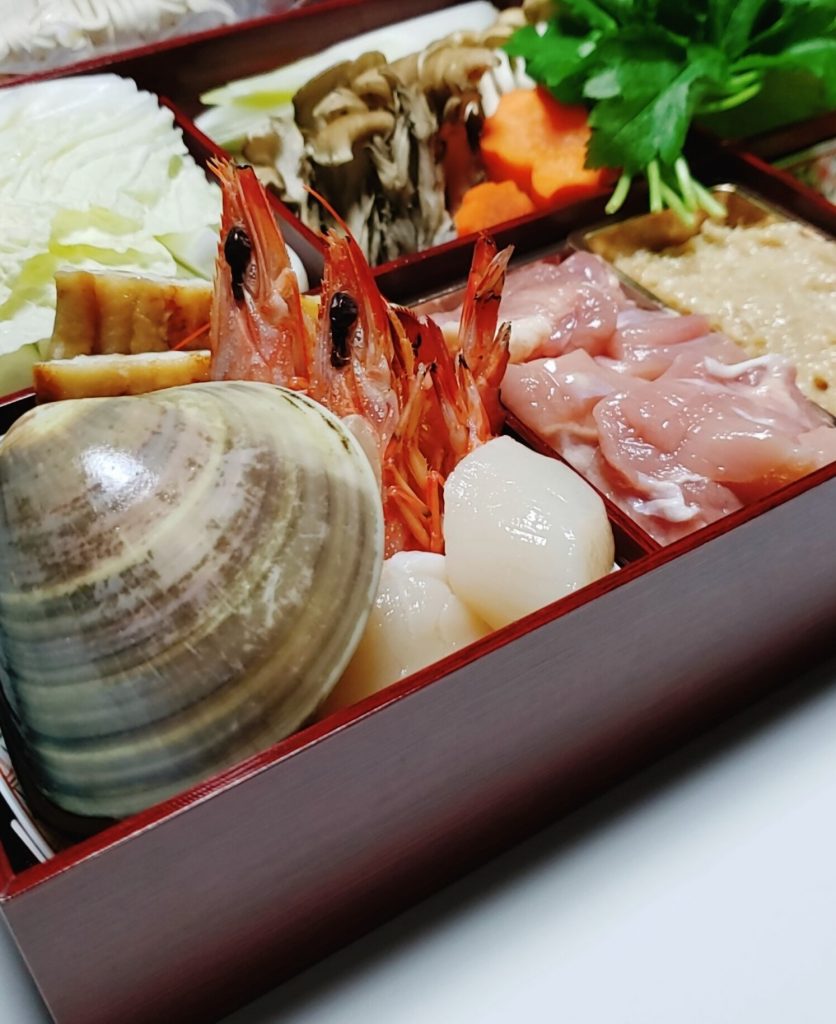 Udon Chiri Honke, a Japanese restaurant in Shinsaibashi Nishiya Honten Seafood Nabe